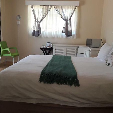 Beverly Corner Lodge Matatiele ภายนอก รูปภาพ